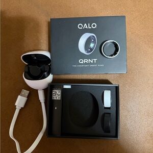 Qalo qrnt smart ring